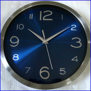 sweeping silent movt metal designer wall clock