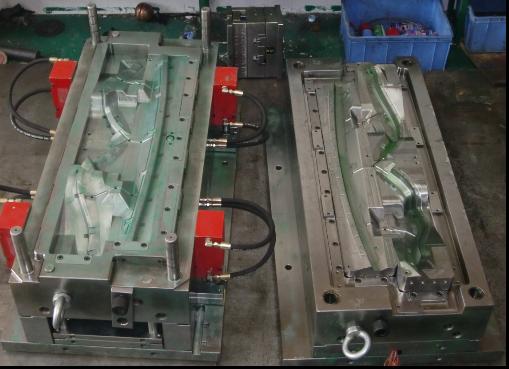 car injection mould