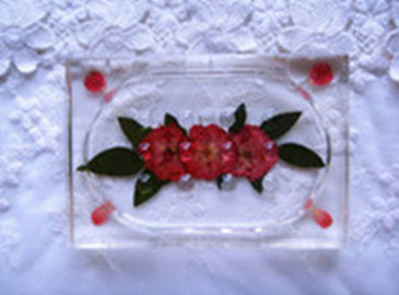 The “real flower soap dish”, is made from soap dish with real flowers and plants embedded into it.