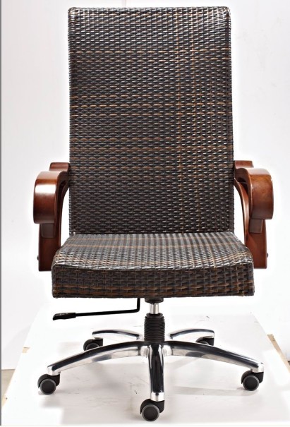 BT88008 PE rattan handmade weaved office swivel chair