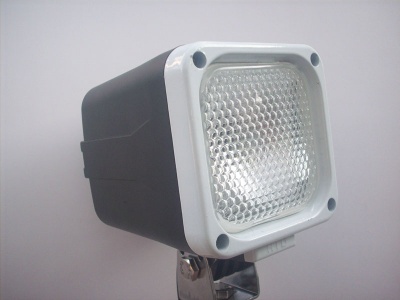 Compact-Size HID Work Light