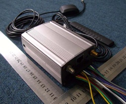 Multifunctional GPS tracking/avl/car tracking/ fleet tracking system RS3000B