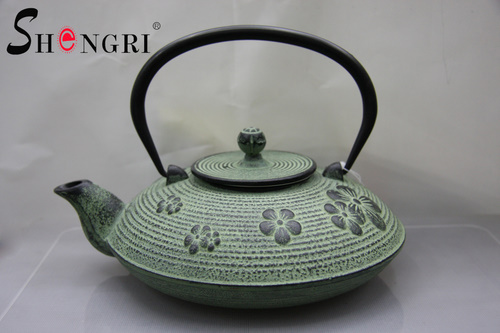 cast iron tea pot