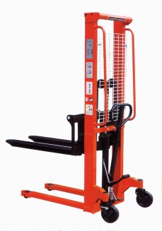 MANUAL HYDRAULIC STACKER