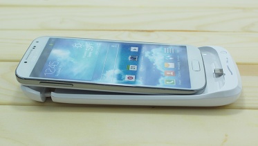 Samsung S 4 charger & protect shell