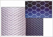 Hexagonal wire netting