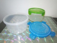 Plastic double wall food container keep cool