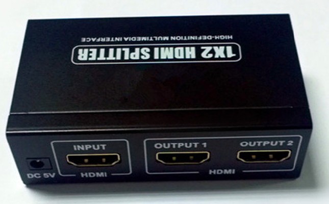 HDMI splitter one in two out