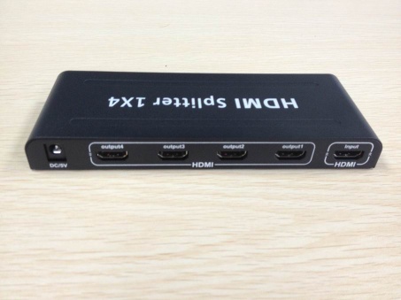 1 x 4 HDMI Splitter supports 3D,1080p