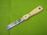 Wood handle putty knife