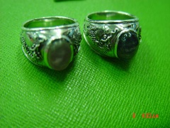 Silver Ring with beautiful colored stone in 2 colors!