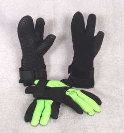 Neoprene Products - Gloves with PVC dots